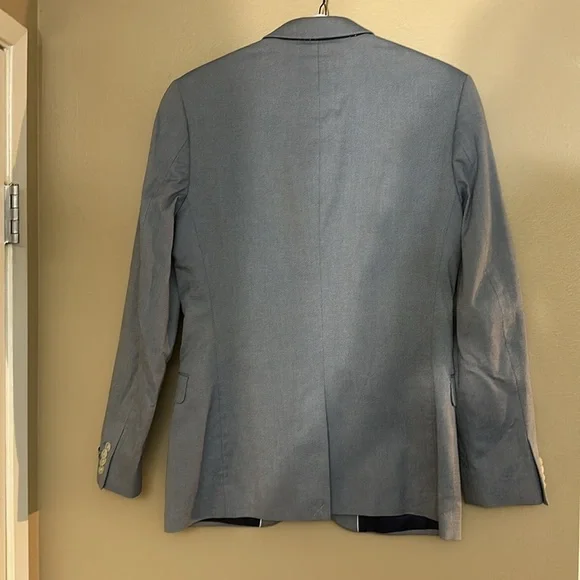 EXPRESS: LIGHT BLUE BLAZER. LIGHTLY USED SIZE: 38L​ - Picture 2 of 4